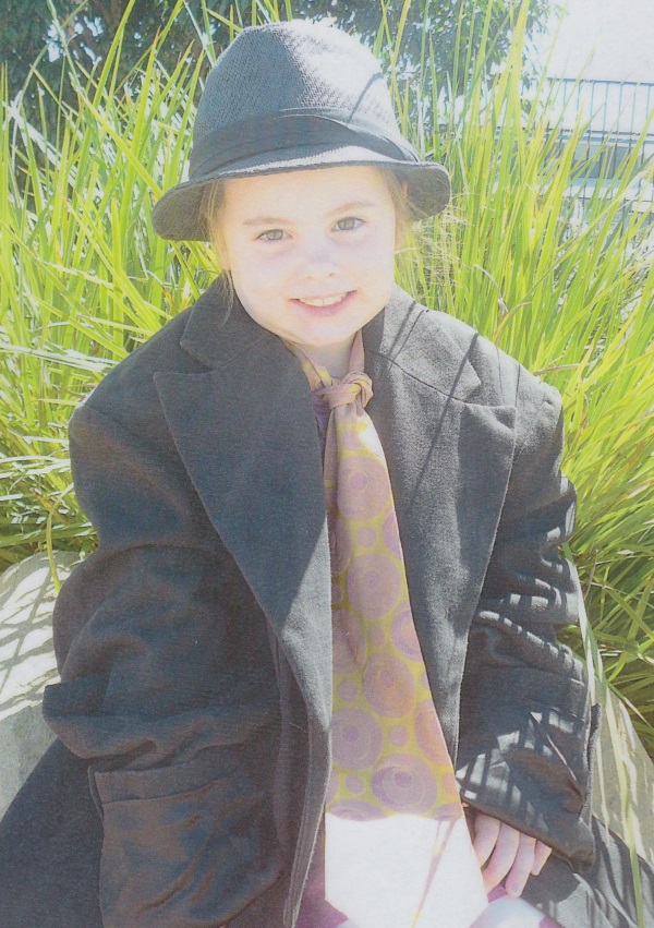 Evie Lattimore Dressed Up As A Daddy For Father's Day 2014