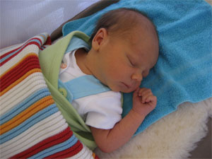 Hugo Rankin Lattimore, born 12:50PM 4 September 2008 at Pindara Private Hospital Gold Coast (3840gm/8lb 8oz and 52.5cm)