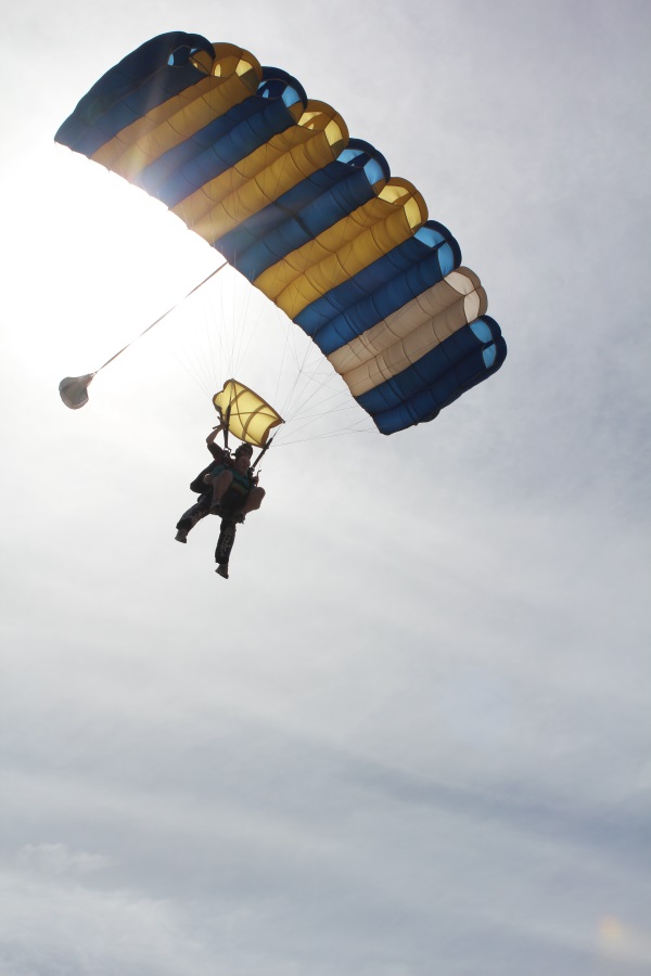 Skydiving Alistair Landing Position